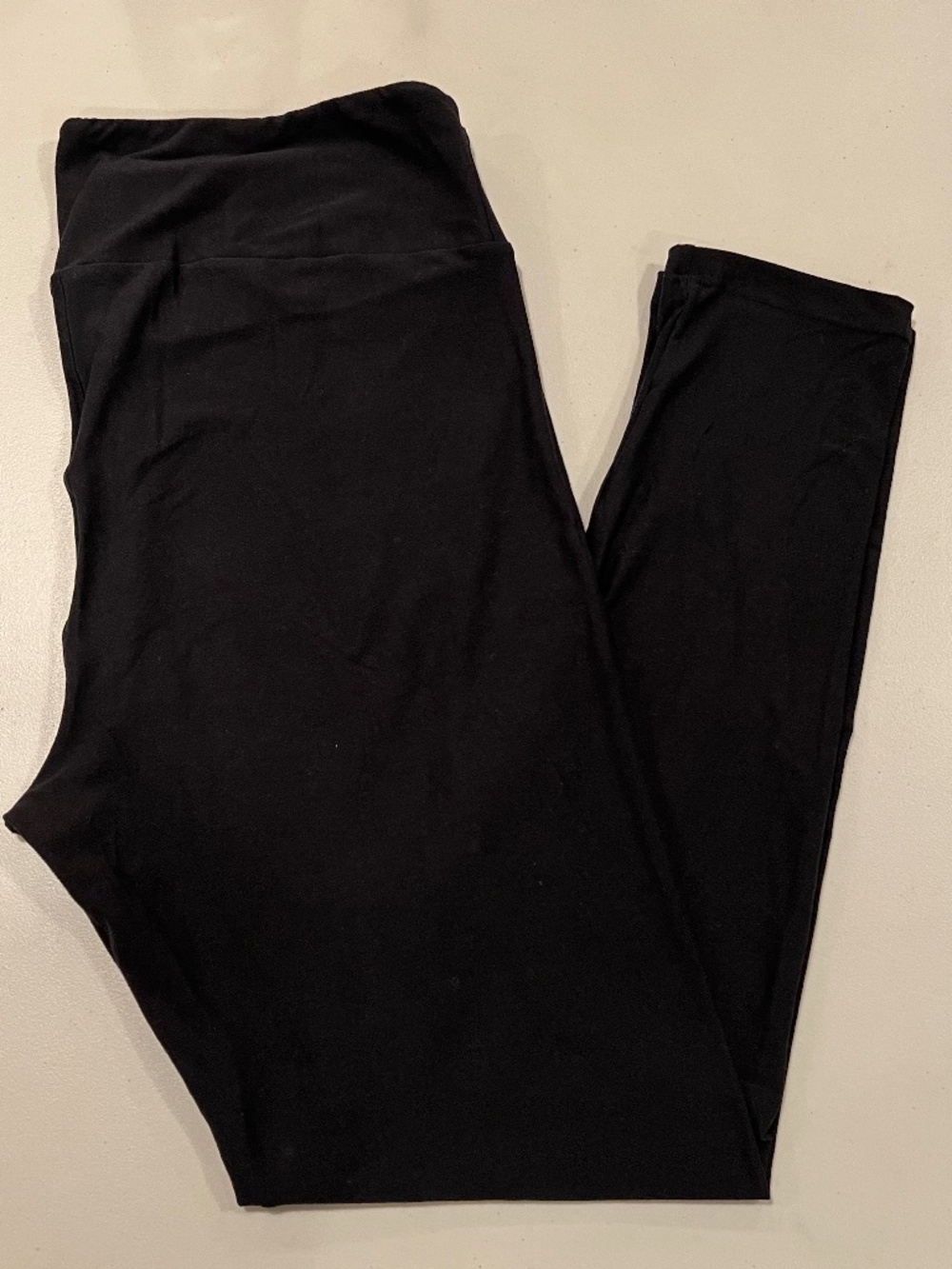 LuLaRoe TC Leggings - NWOT - black - Picture 2 of 4